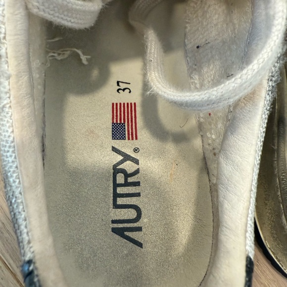 Women’s Autry Fashion Sneaker Size 37 - Picture 6 of 7
